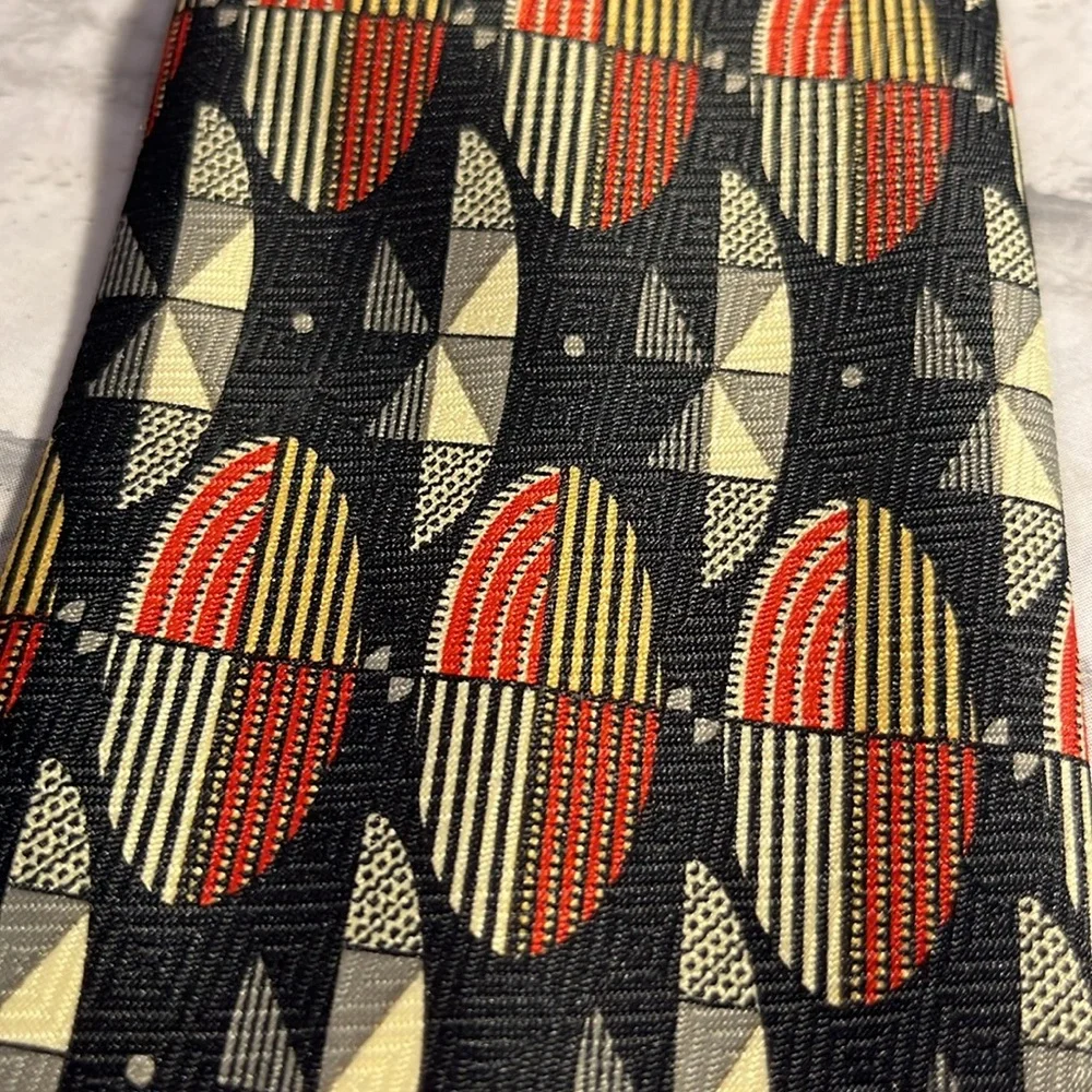 Marco Polo polyester men’s tie retro design graphics blue red yellow geometric